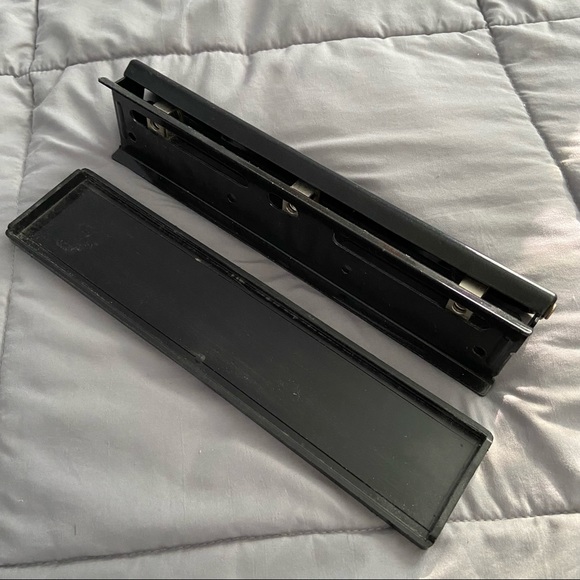 Office Depot 3-Hole Puncher - Picture 4 of 4